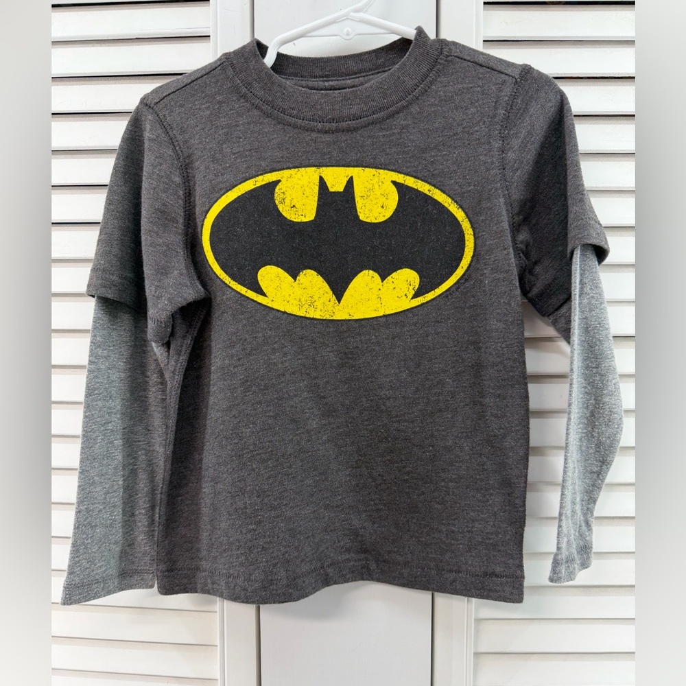 Old Navy Batman Logo size 3T Gray Long Sleeve over layer Tee - Picture 1 of 6